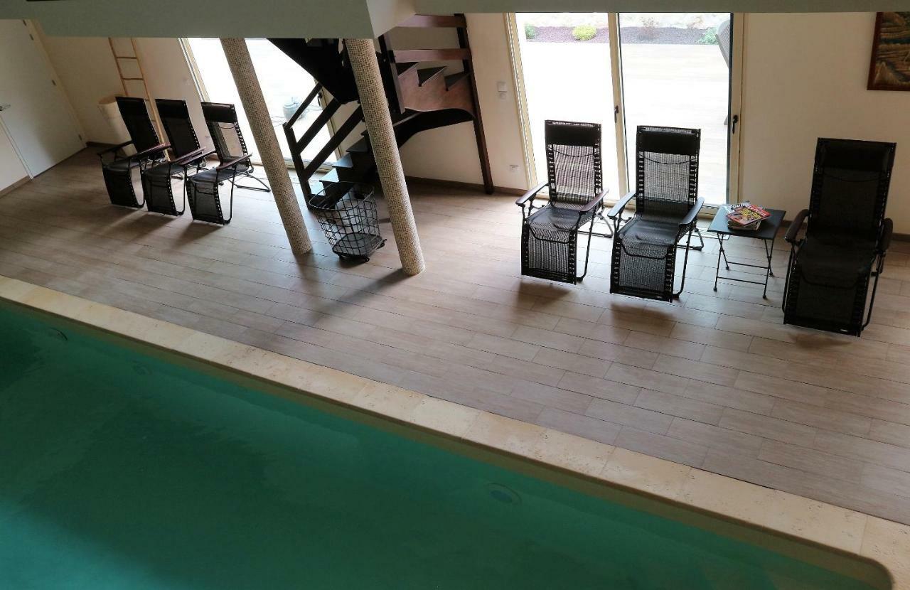 Gite Jet D'Eau Avec Piscine Interieure 30 Minutes Versailles Montainville  Luaran gambar