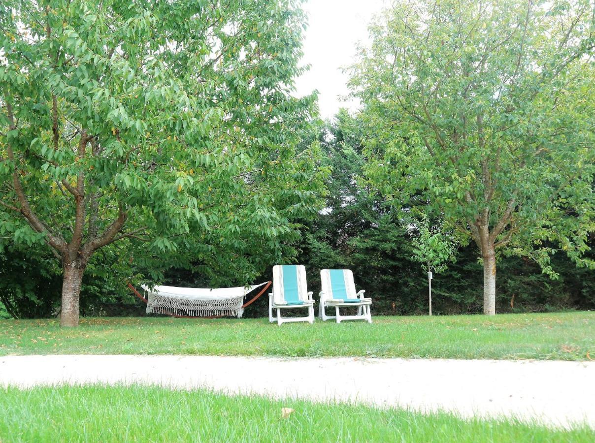 Gite Jet D'Eau Avec Piscine Interieure 30 Minutes Versailles Montainville  Luaran gambar
